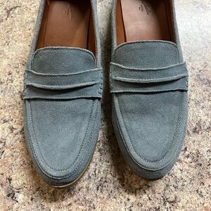 Universal Thread Women's Gray Suede Loafers